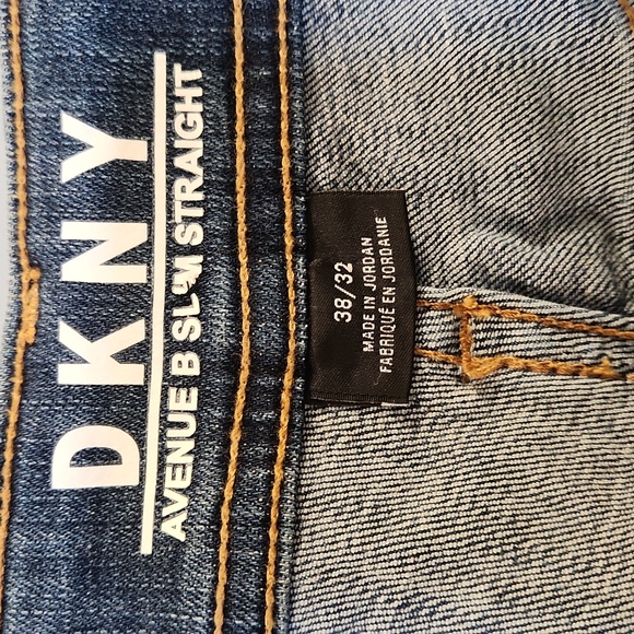 DKNY~ Men's Slim Straight Size 38/32 - Picture 5 of 5